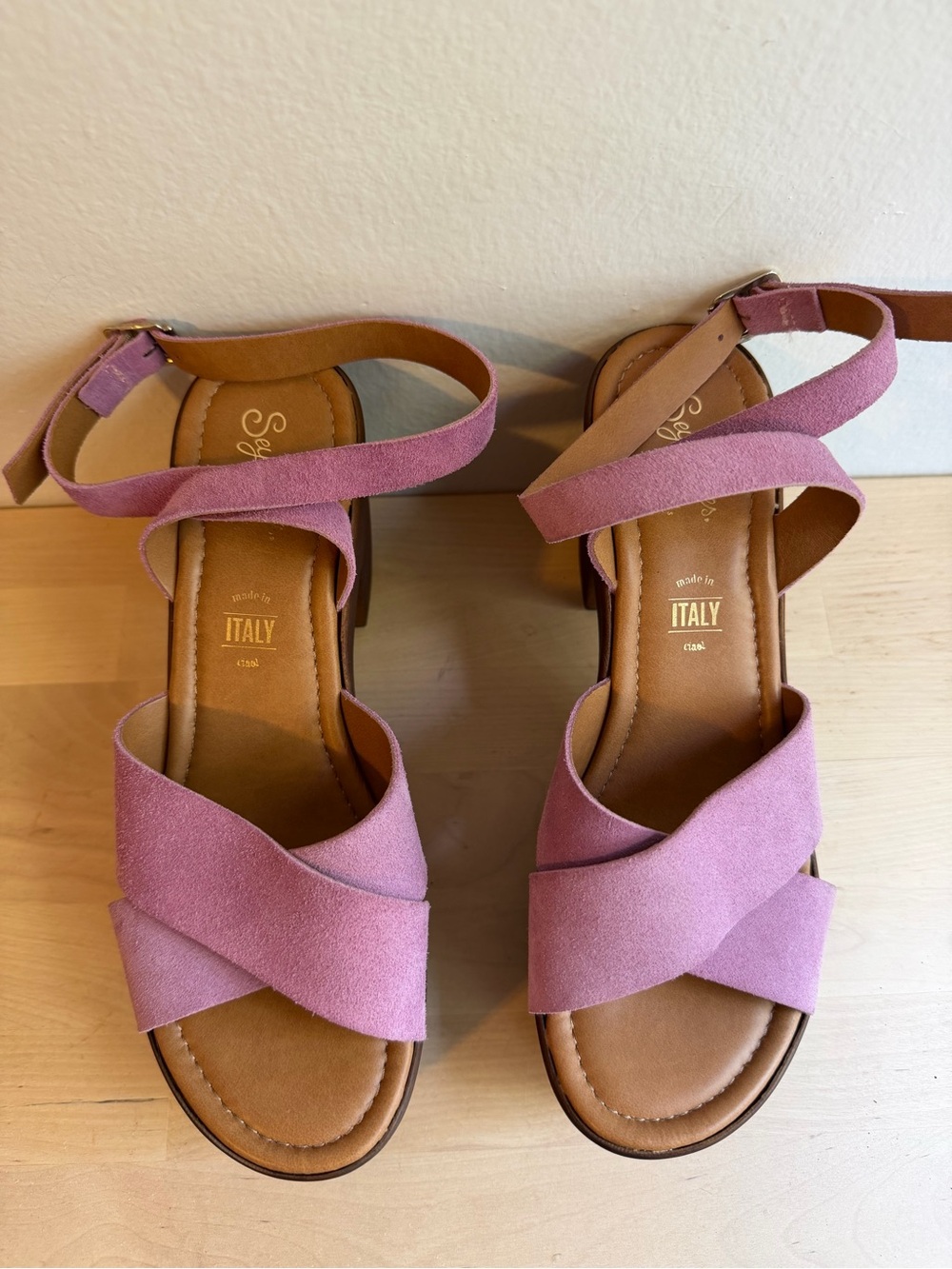 Seychelles Lilac Suede Platform Sandals with wooden heel - Picture 2 of 6